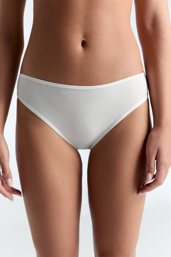 1151-02 | Women Brief Classic Style - Off-White