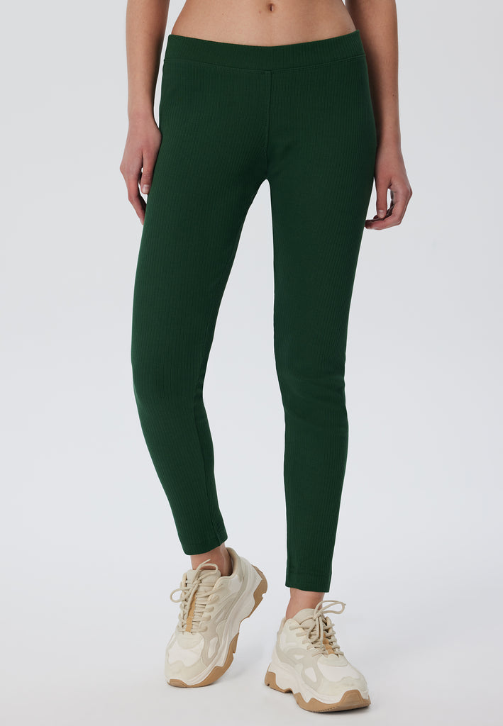 1613-067 | Women Ribbed Leggings - Pine Needles