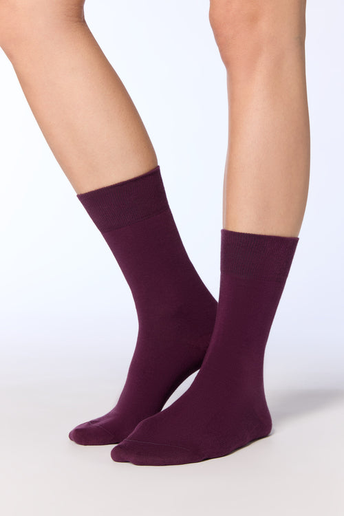 2362 | Unisex Socks – Magenta