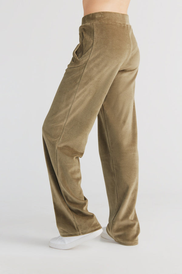 1464-041 | Women Straight Leg Velvet Pant - Oliv