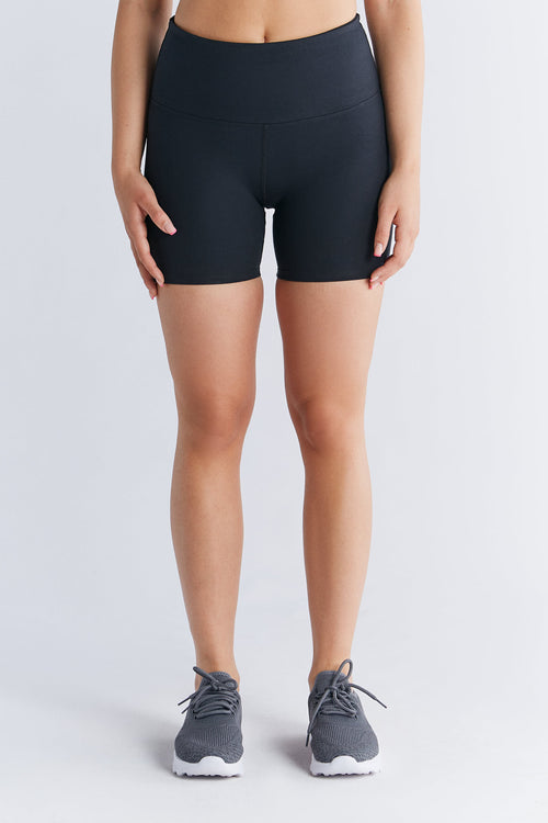 T1332-01 | Damen Fit Mini Shorts - Black